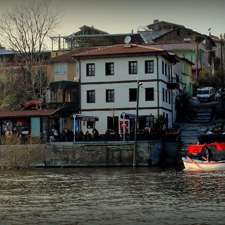 Faik Bey Konagi Bed and Breakfast Golyazi Zewnętrze zdjęcie