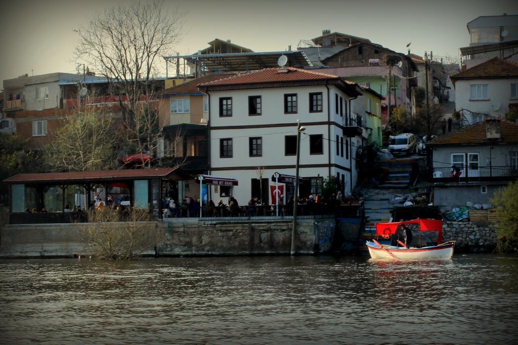 Faik Bey Konagi Bed and Breakfast Golyazi Zewnętrze zdjęcie